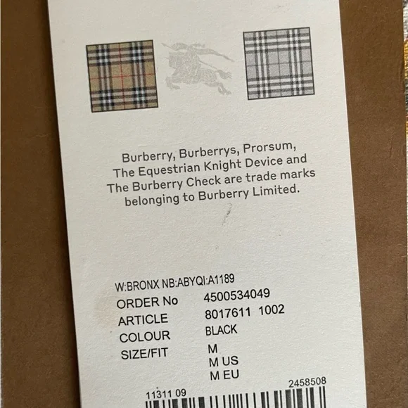 WOMAN’S BURBERRY SWEATSHIRT SIZE MED. WORNED FEW TIMES. - Picture 4 of 9